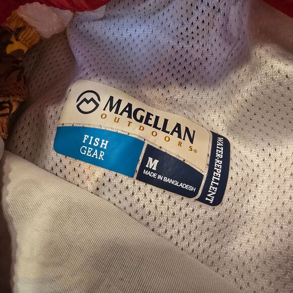 Magellan Shiner Swim Trunks Mens medium Board Shorts Printed Fish Gear - Picture 9 of 9